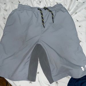 Under Armour Shorts small
